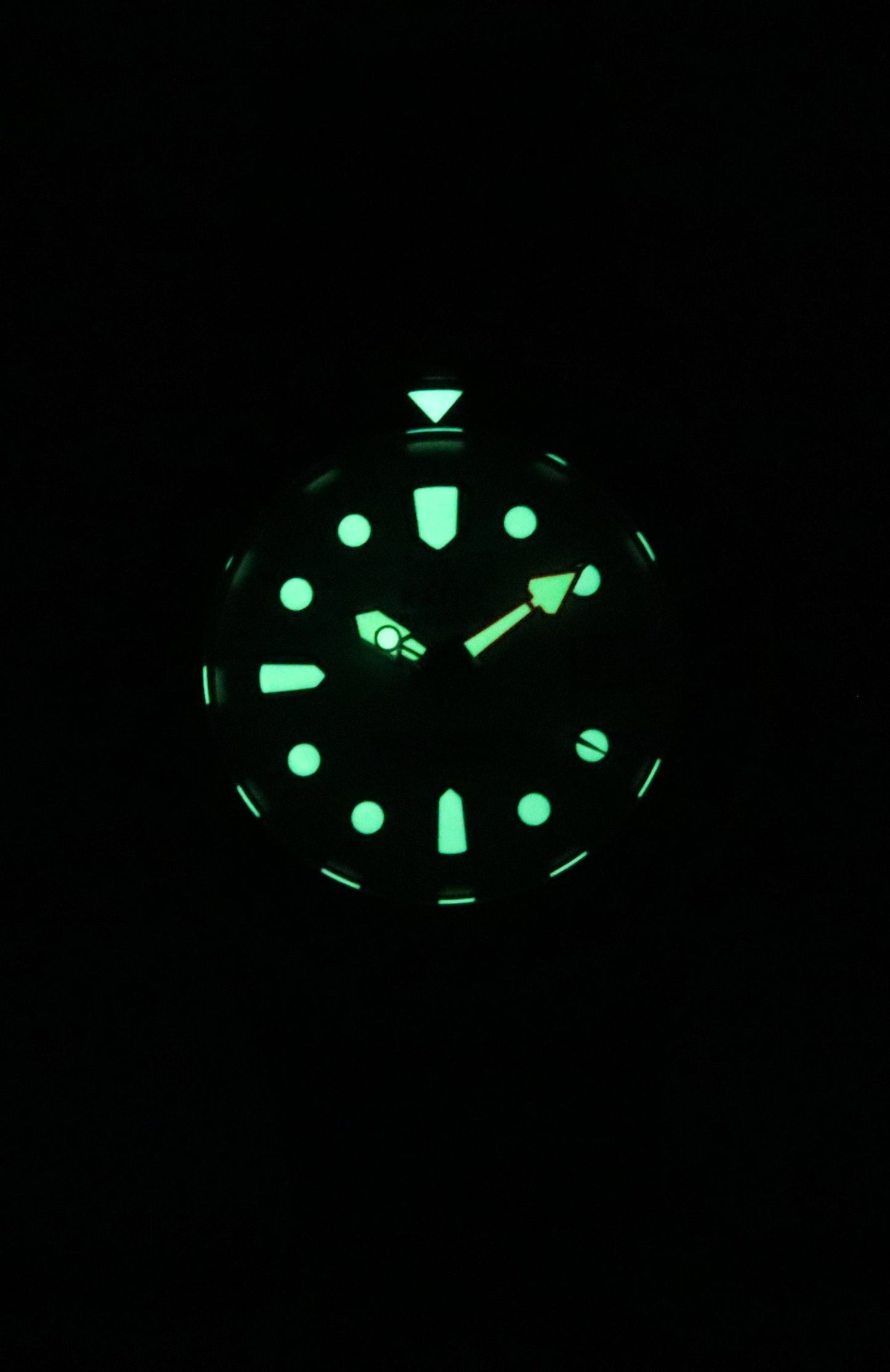 Ratio FreeDiver Version 02 Helium Safe 1000M Sapphire Quartz Mint Green Dial 1038EF102V-GRN-V02 Men's Watch