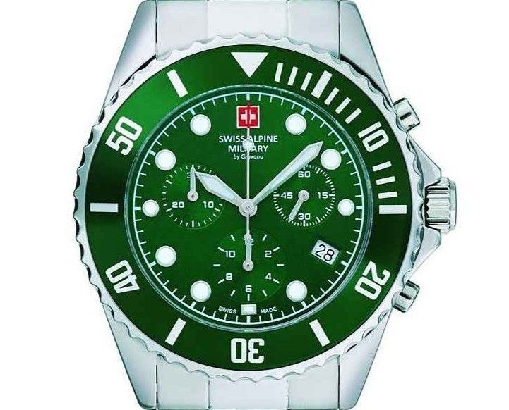 Swiss Alpine Military Master Diver Chronograph Stainless Steel Green Dial Quartz 7053.9134 100M Men's Watch
