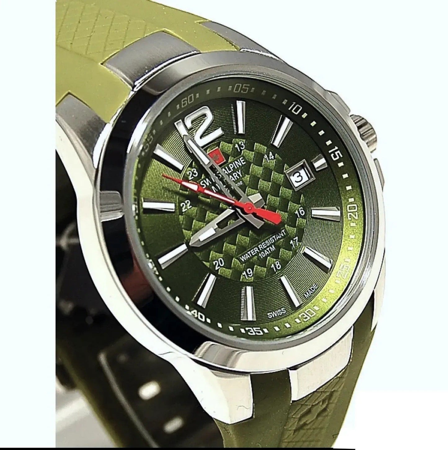 Swiss Alpine Military Combat Air Rubber Strap Green Dial Quartz 7058.1838 100M Men's Watch